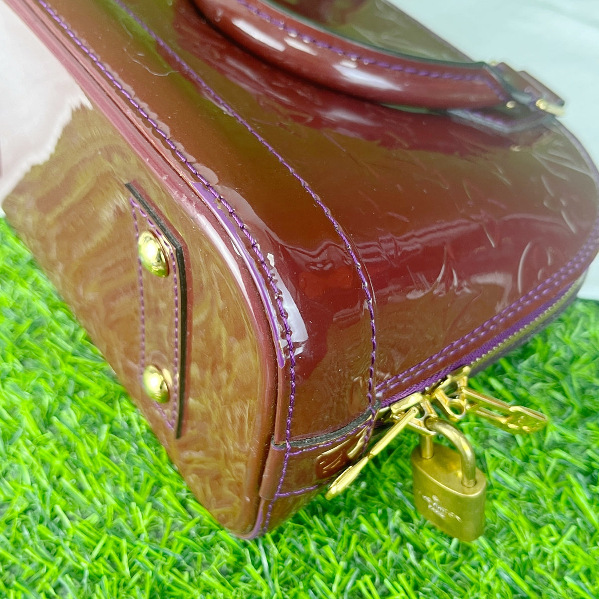 Louis Vuitton Length 24 cm x Width 12 cm x Height 17 cm M91606