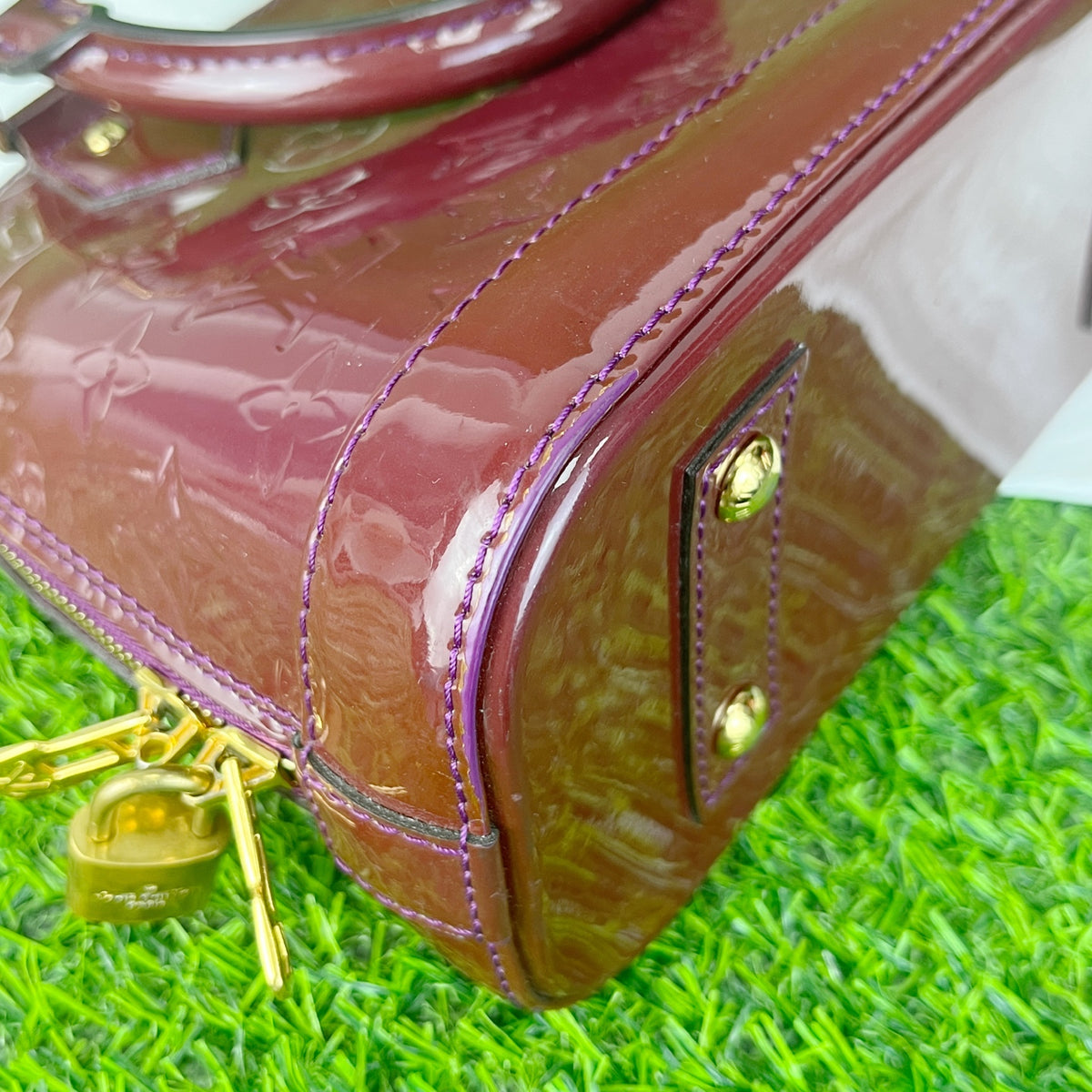 Louis Vuitton Length 24 cm x Width 12 cm x Height 17 cm M91606