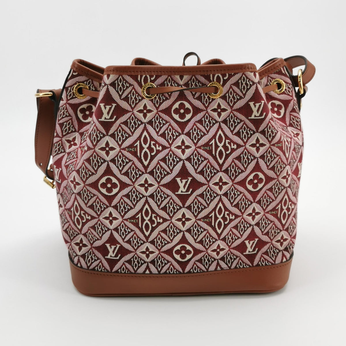 Louis Vuitton Canvas Red Shoulder Bag Length: 25.5 cm, Height: 25.5 cm, Thickness: 19.5 cm M57154