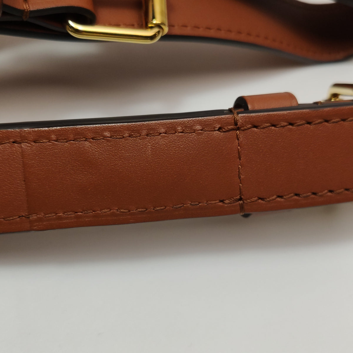Louis Vuitton Canvas Red Shoulder Bag Length: 25.5 cm, Height: 25.5 cm, Thickness: 19.5 cm M57154
