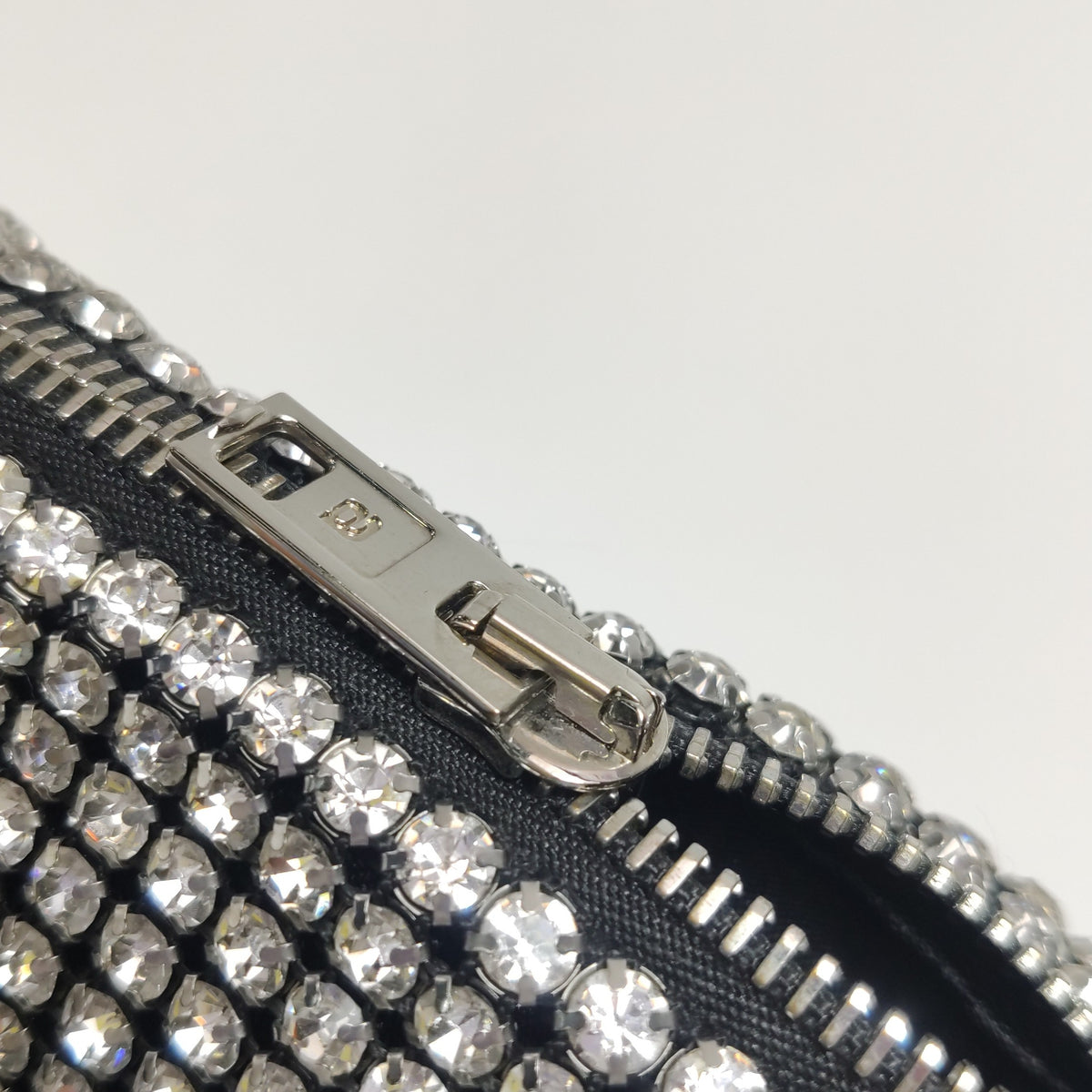 Alexander Wang Silver Satchel Length: 13.5 cm, Height: 8.5 cm, Thickness: 3.5 cm
