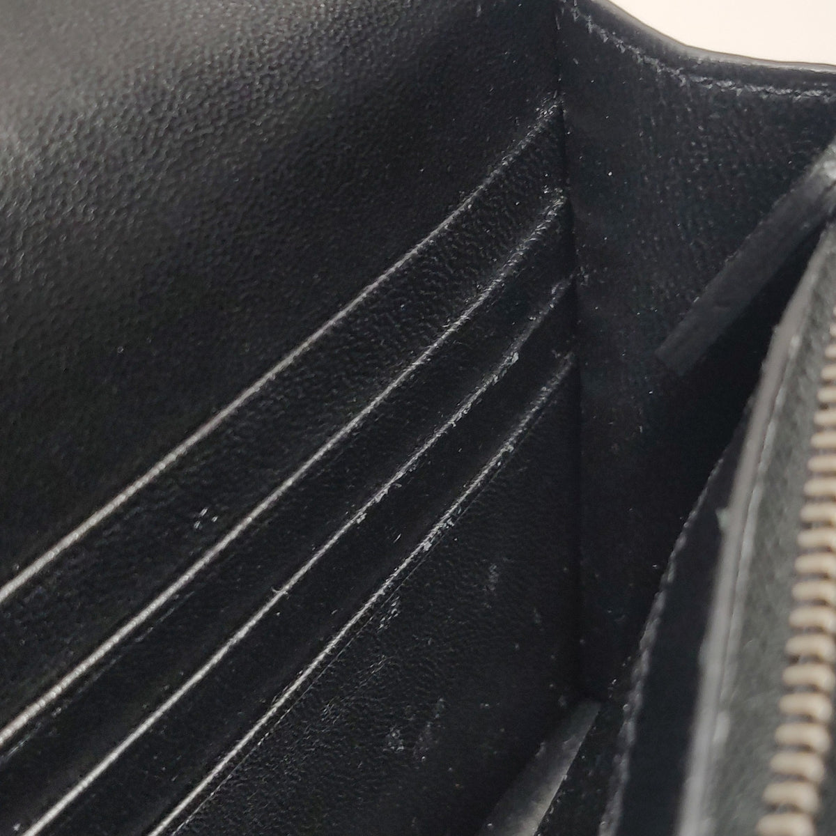 Saint laurent MONOGRAM KATE tassel handbag Black Shoulder Bag 20 x 12.5 x 5 centimeters 474366DND0N1000