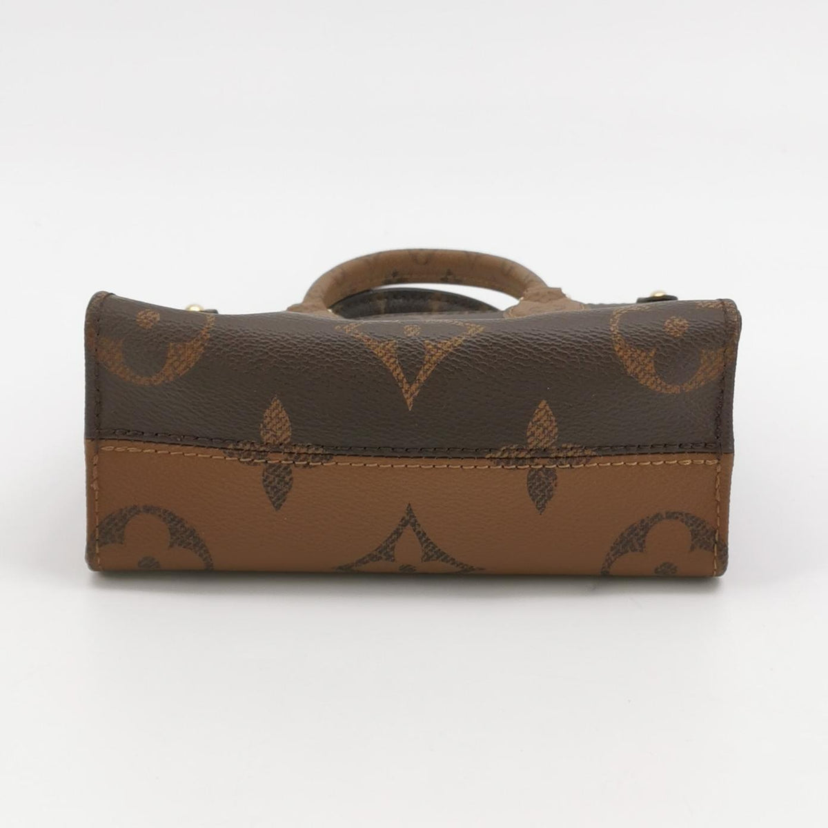 Louis Vuitton ONTHEGO BB Handbag Brown Shoulder Bag Length: 18 cm, Height: 15 cm, Thickness: 8 cm M46839