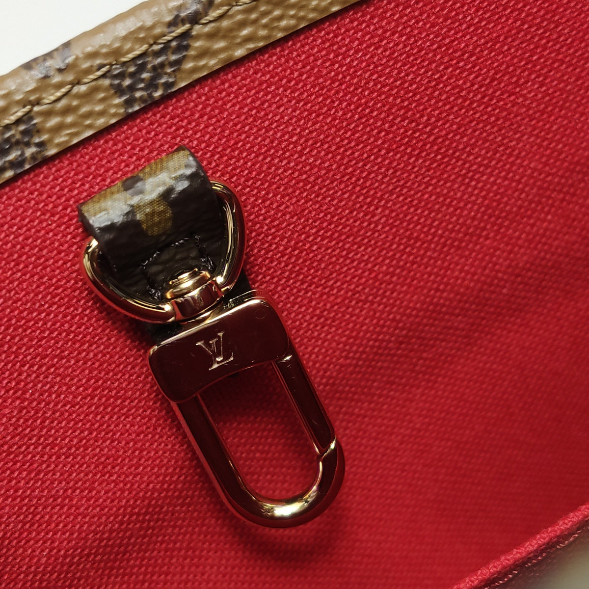 Louis Vuitton ONTHEGO BB Handbag Brown Shoulder Bag Length: 18 cm, Height: 15 cm, Thickness: 8 cm M46839