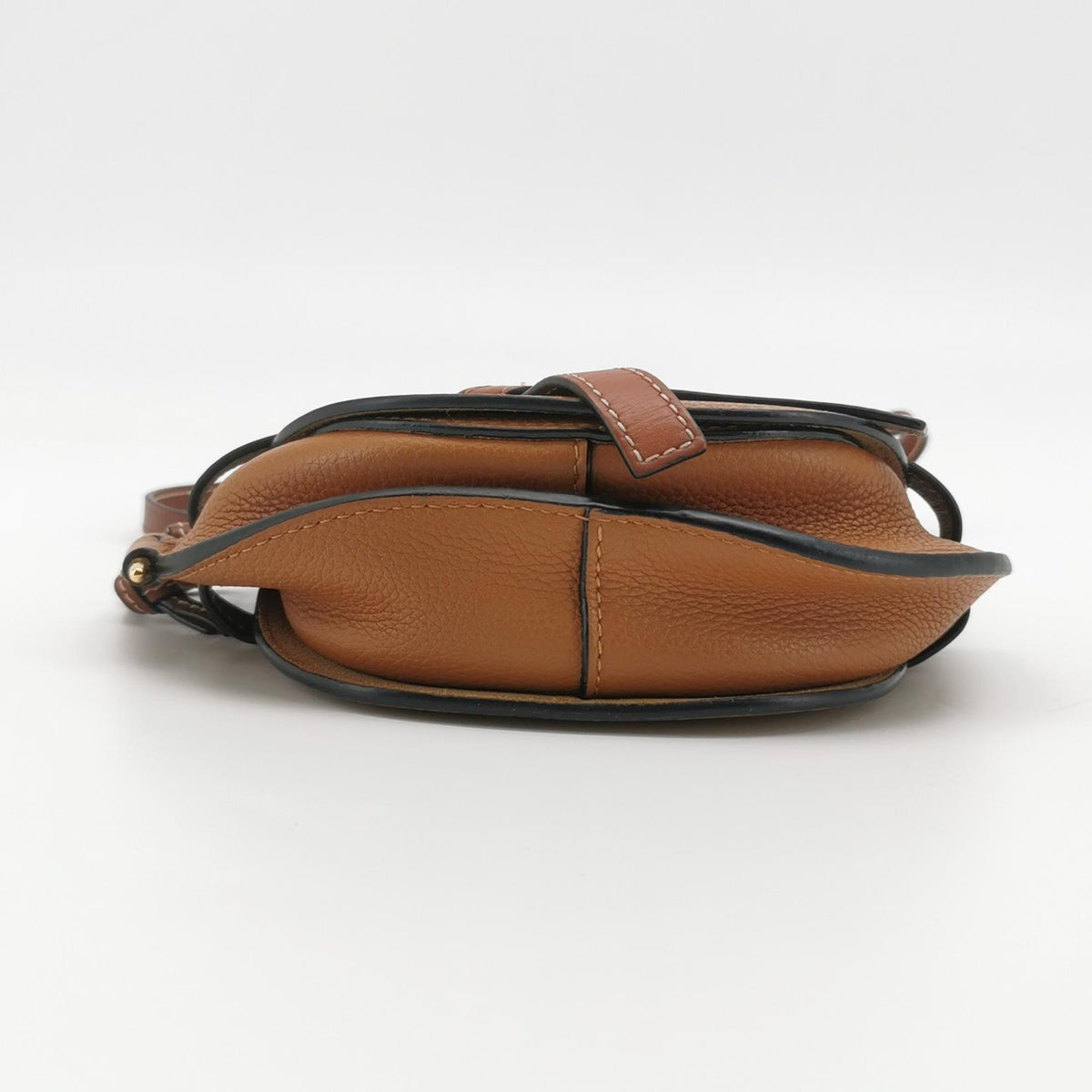 Loewe Brown Shoulder Bag Length: 20 cm, Height: 13 cm, Thickness: 7.5 cm 321.12.U62-3639