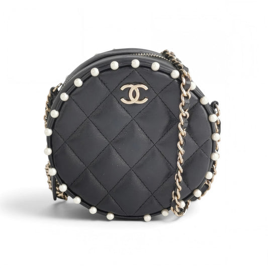 Round Clutch with Chain Pearl Edition