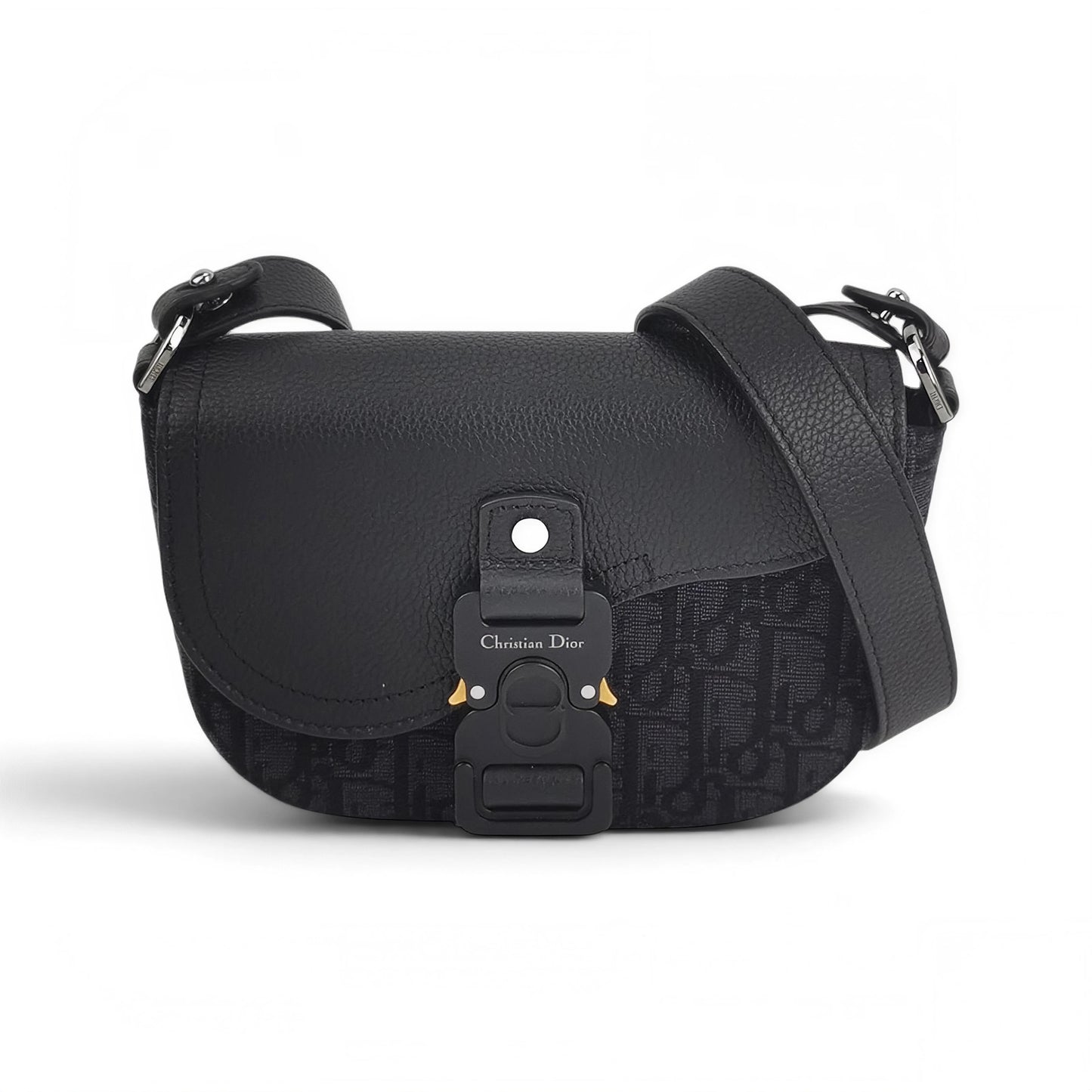 Dior Hit the Road Bag