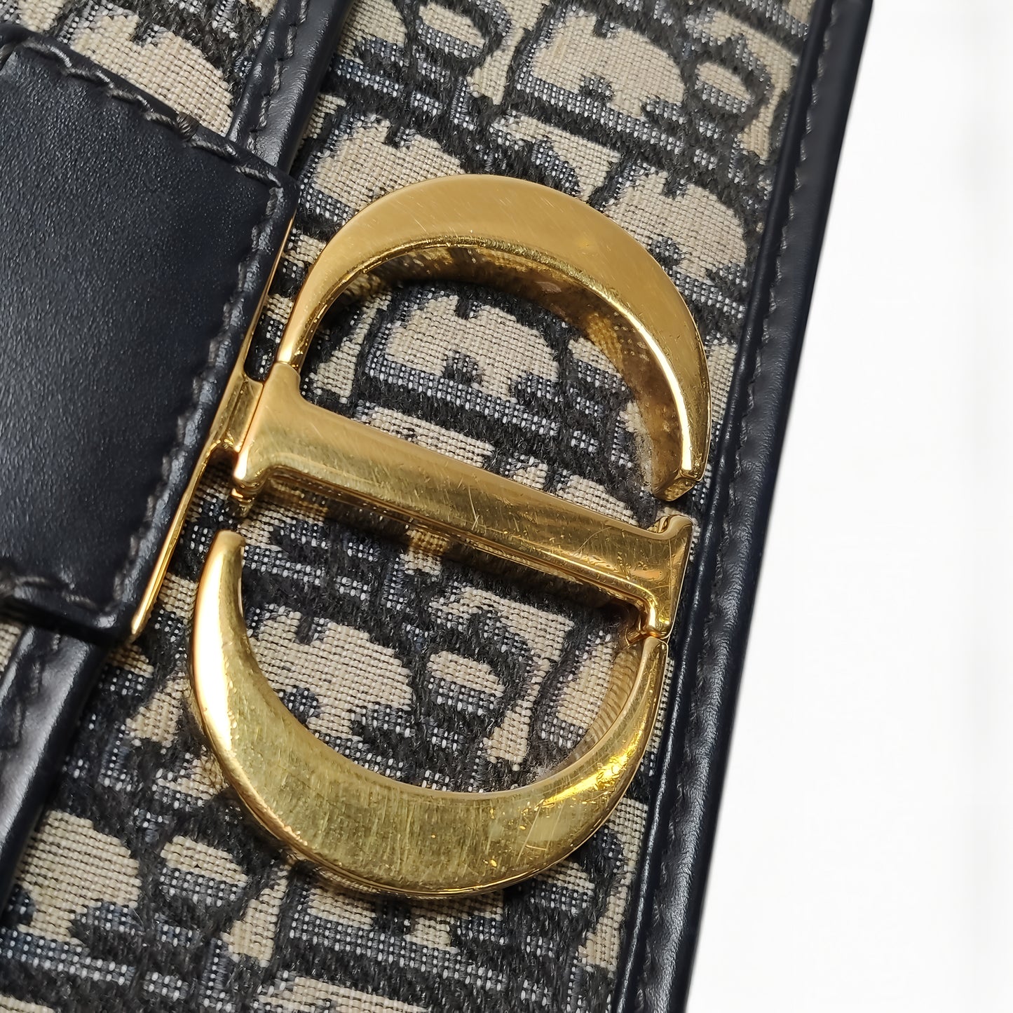 30 Montaigne
