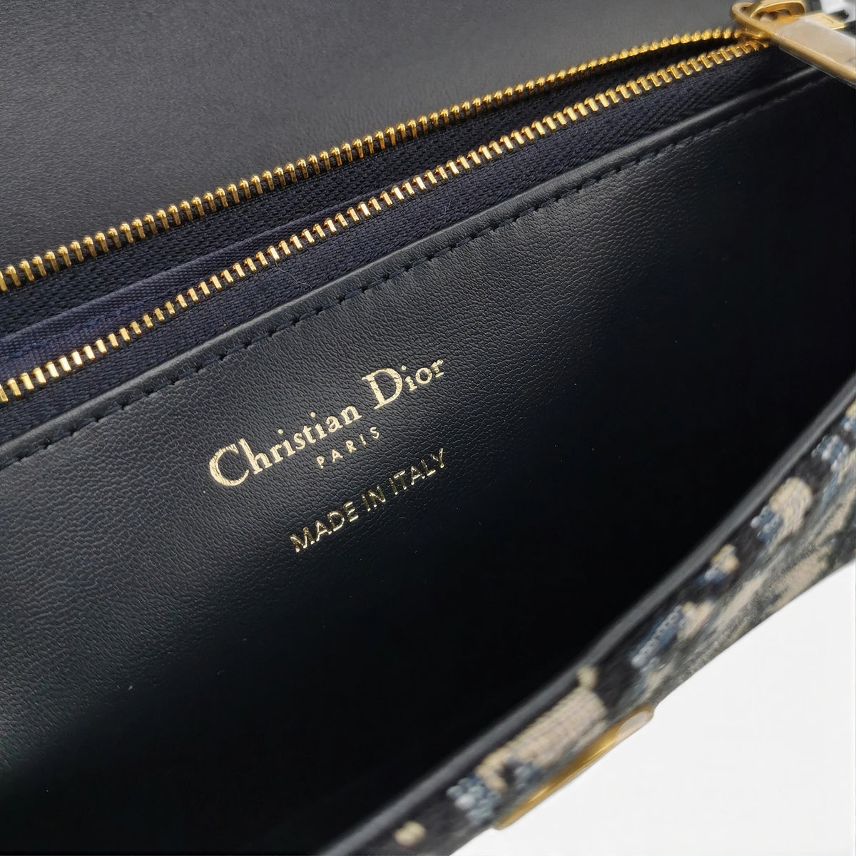 Saddle Pouch with Chain
