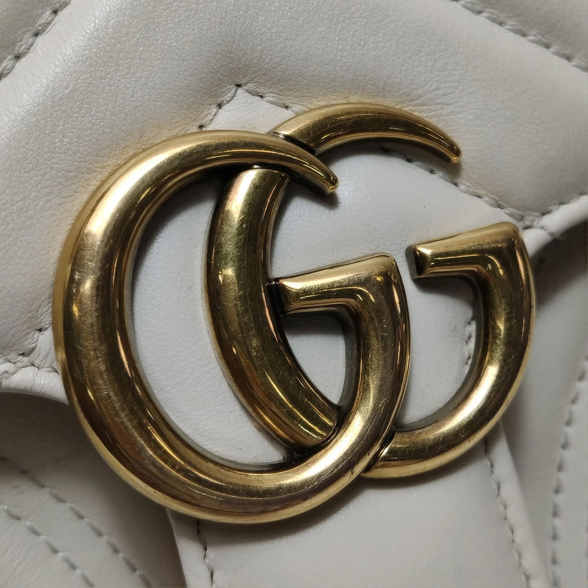 GG Marmont Mini Shoulder Bag