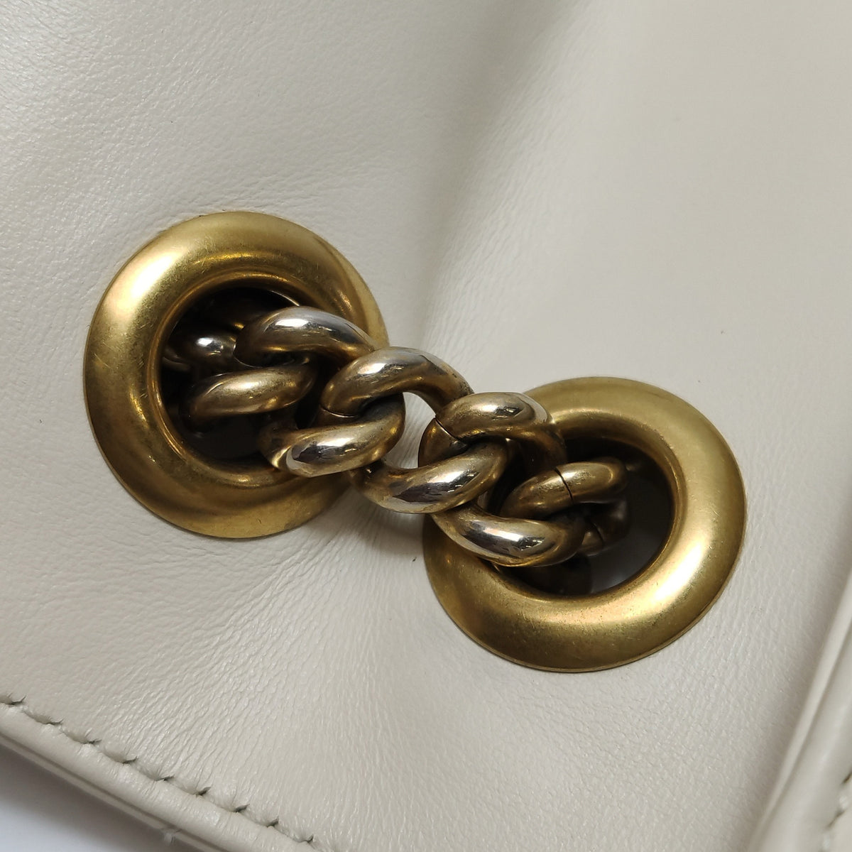 GG Marmont Mini Shoulder Bag