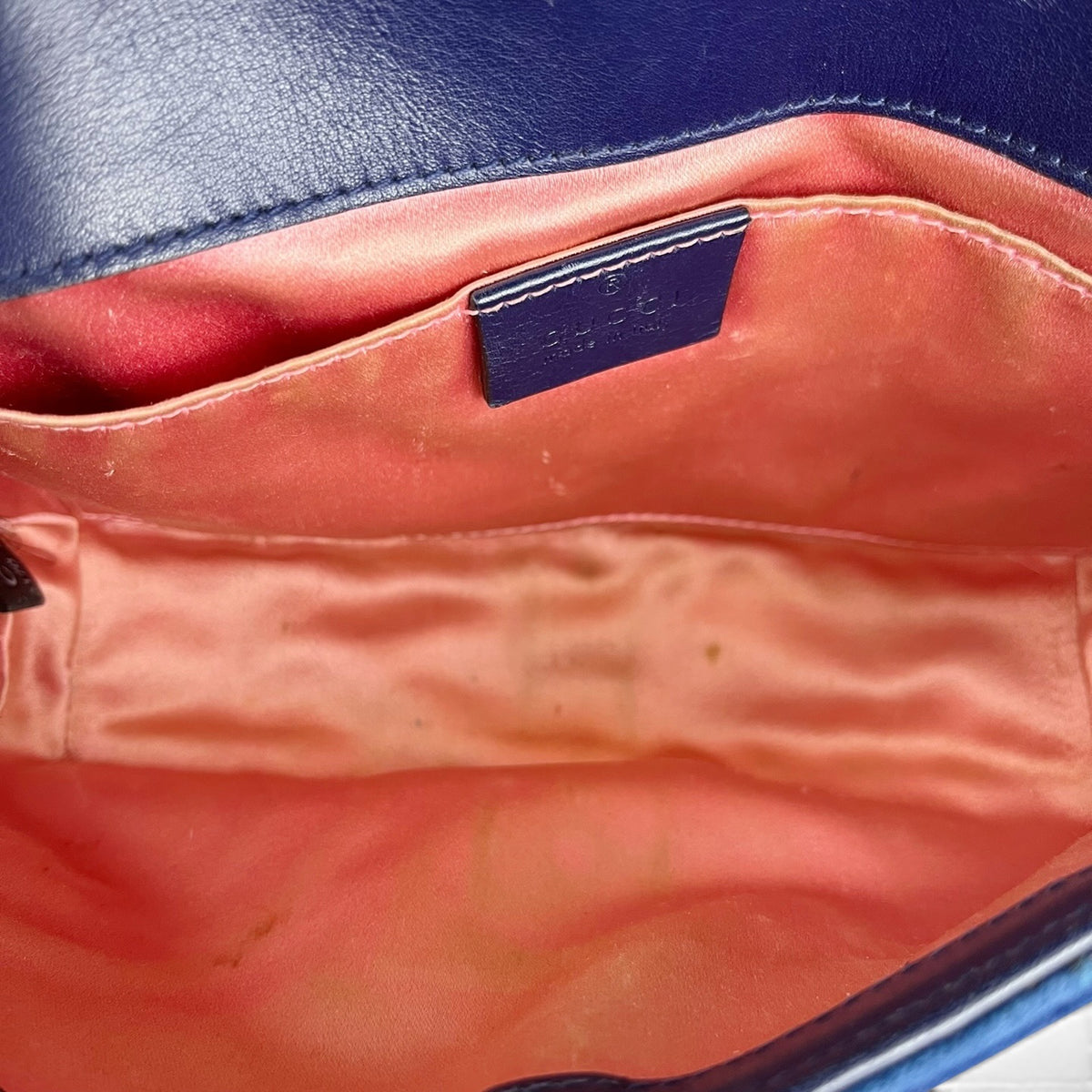GG Marmont Small Shoulder Bag